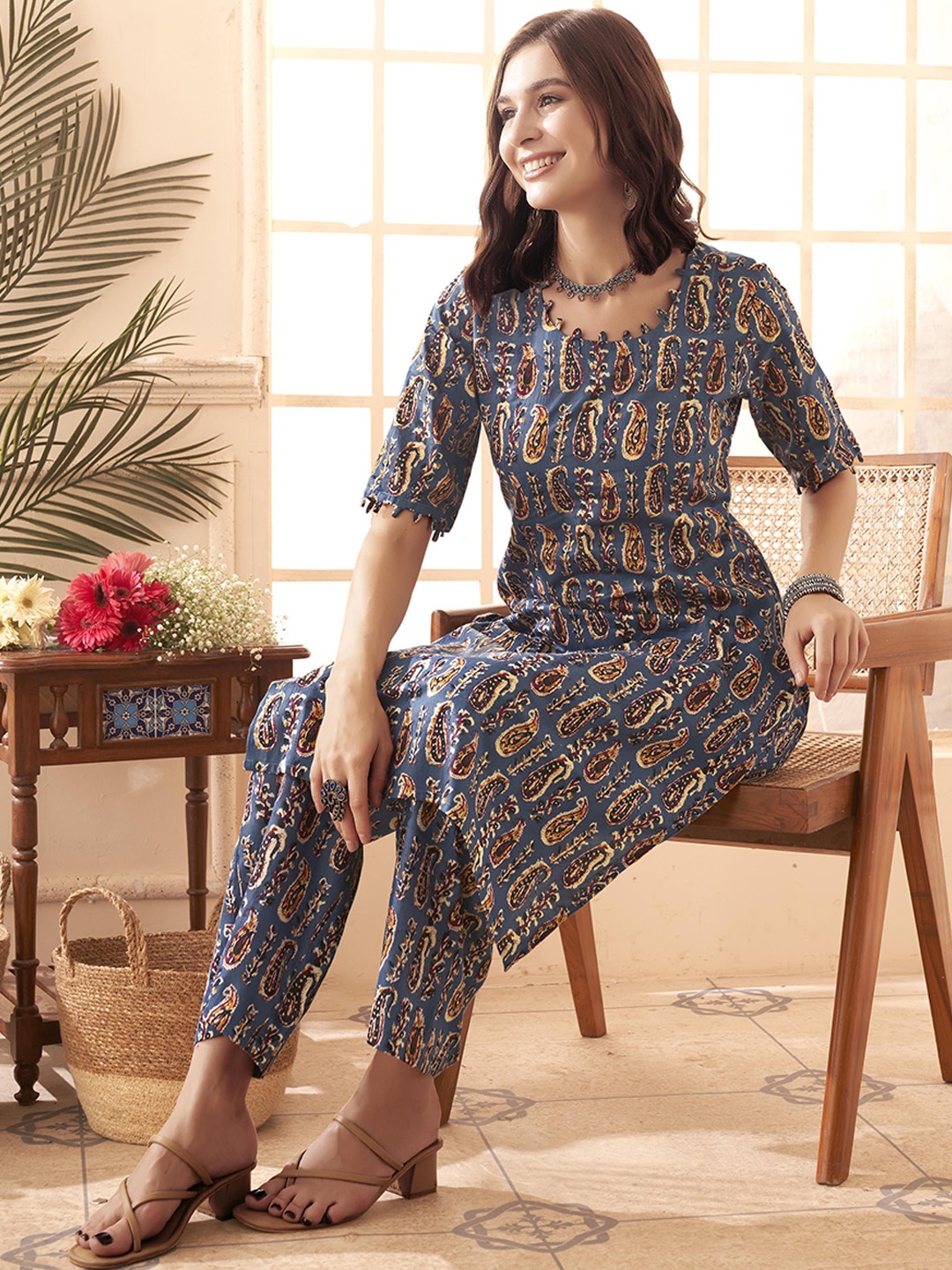 

Anouk Women Ethnic Motifs Printed Regular Pure Cotton Kurta with Trousers, Blue