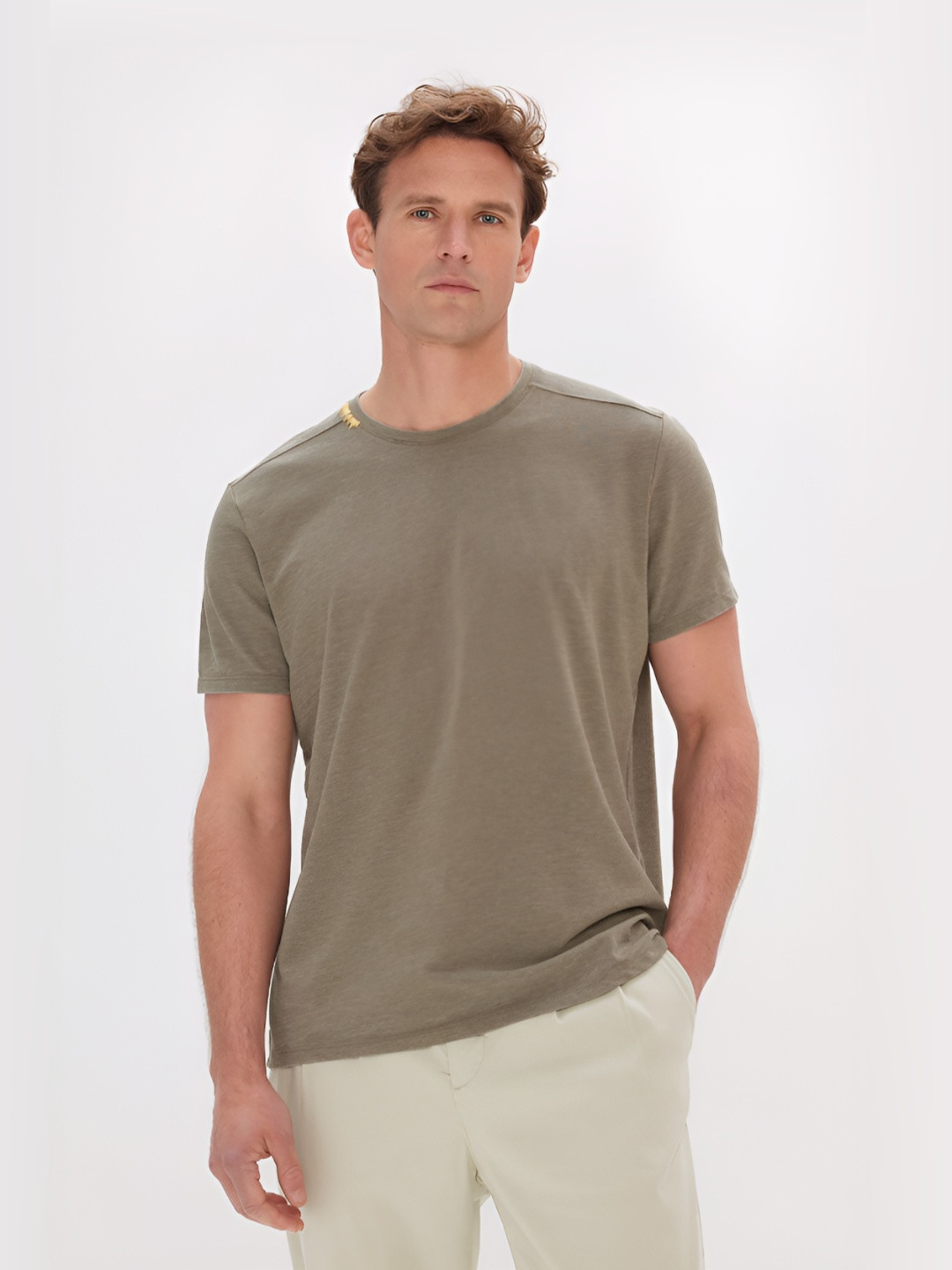 

ALTINYILDIZ CLASSICS AC Co. Men Solid Cotton Woven T-shirt, Olive