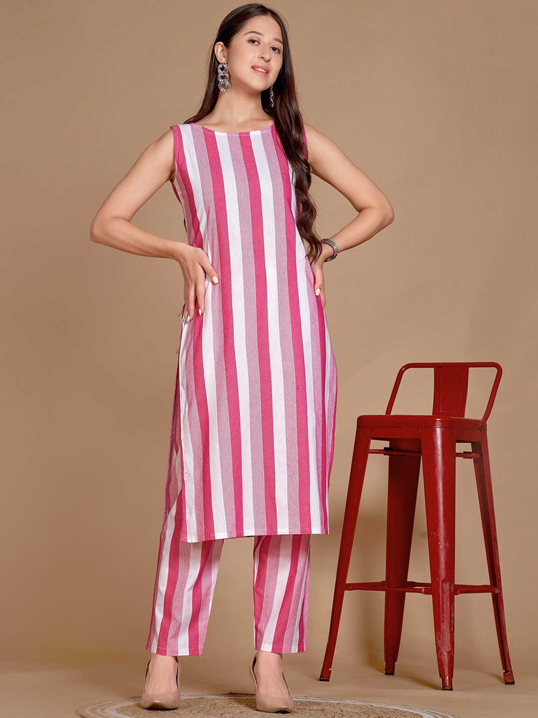 

Goti's Striped Cotton Straight Kurta with Trousers, Pink