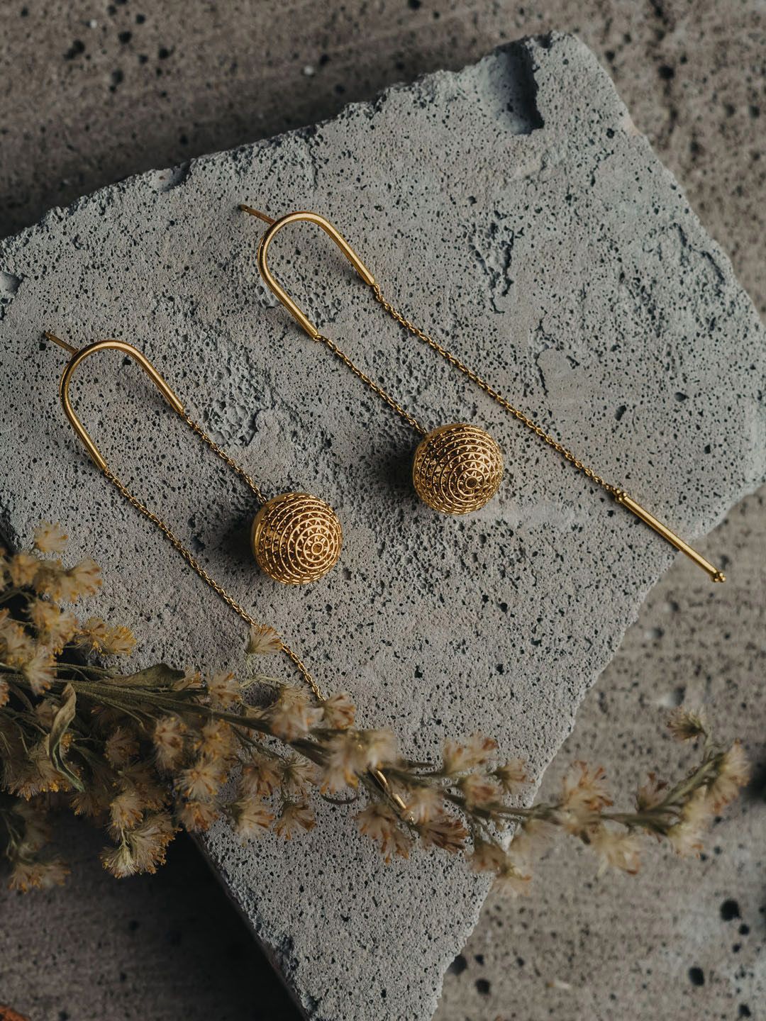 

The Slow Studio Contemporary Drop Earrings, Gold