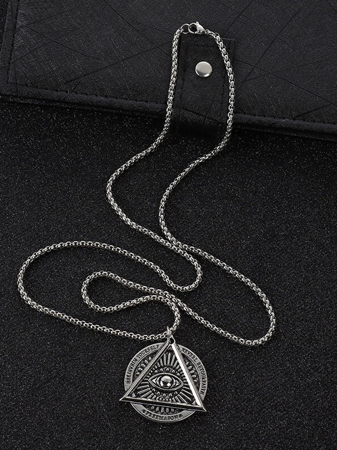 

KRENOZ Men Silver-Plated Circular Pendants with Chains