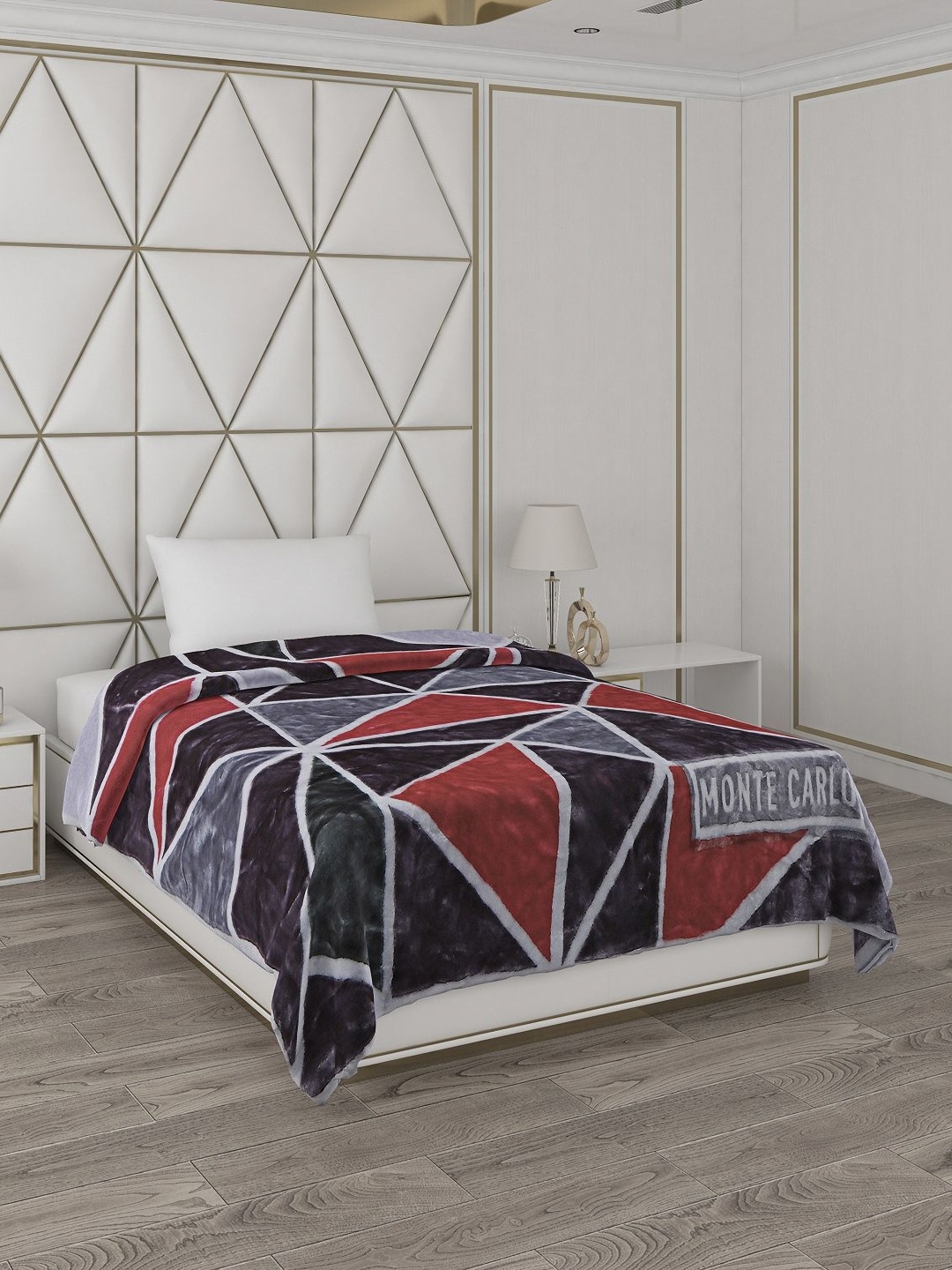 

Monte Carlo Grey & Black Abstract Printed Mild Winter 553 GSM Single Bed Blanket