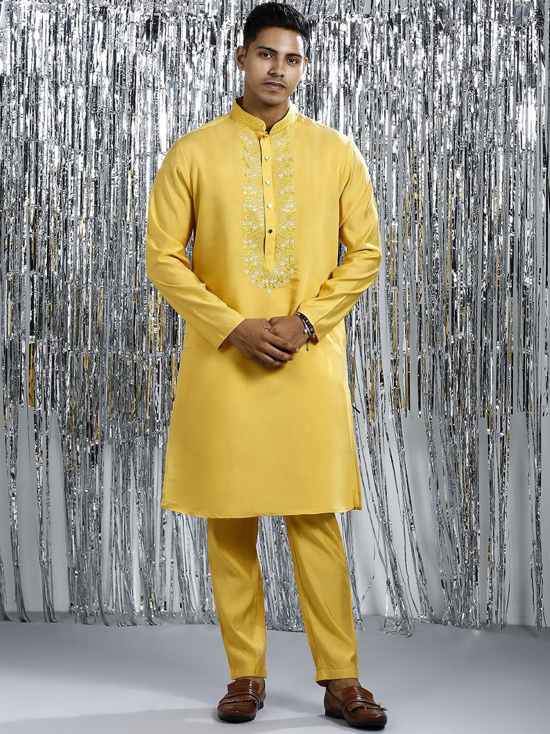 

Be Desi Men Floral Embroidered Regular Kurta with Pyjamas, Yellow