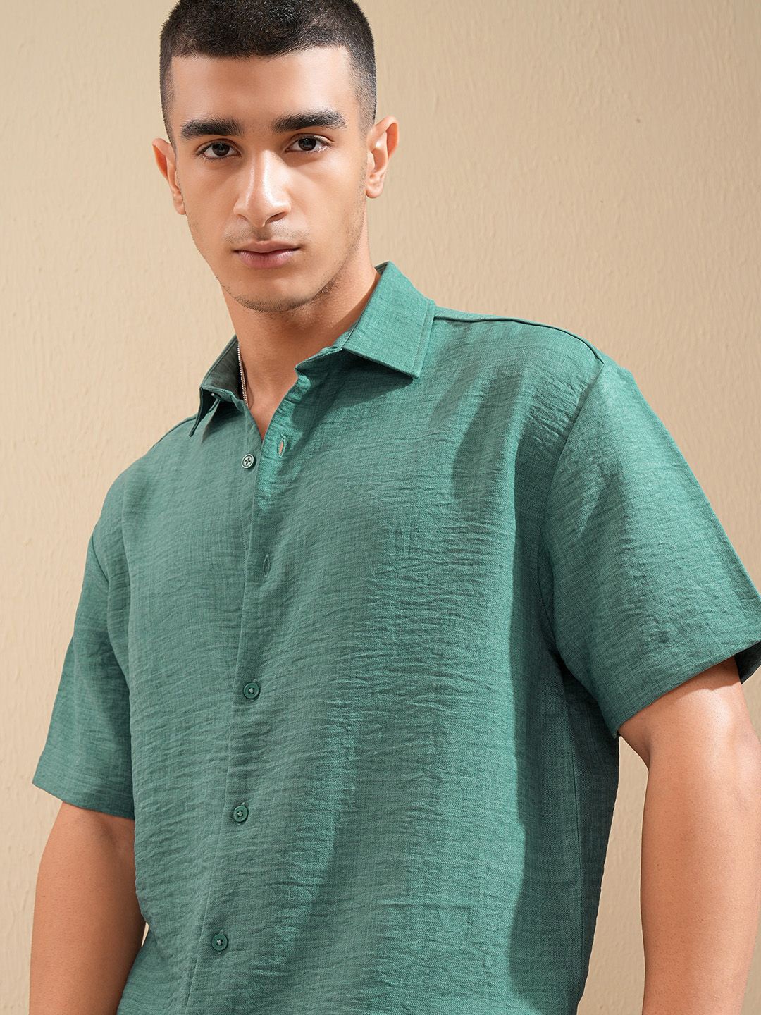 

Highlander Men Turquoise Solid Melange Relaxed Shirt, Turquoise blue