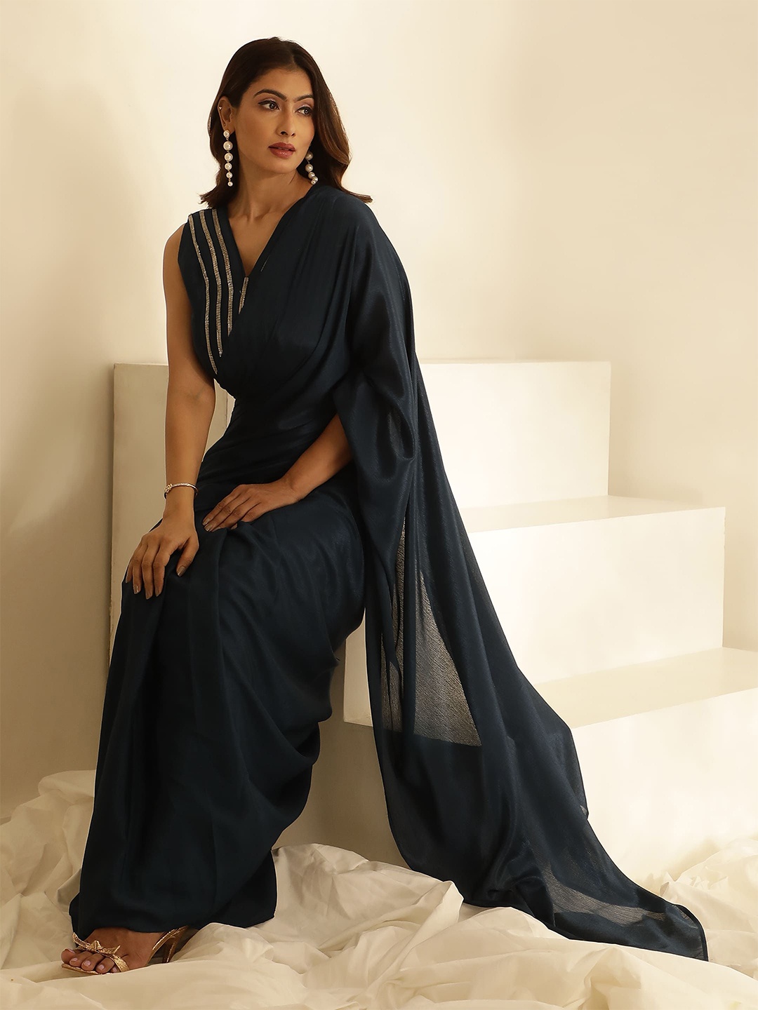 

AMOHA TRENDZ Beads and Stones Silk Blend Ready to Wear Saree, Teal