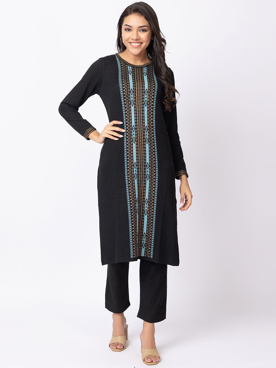 

Anouk Women Geometric Cold-Shoulder Sleeves Sequinned Jacquard Winter Wear Kurta, Black