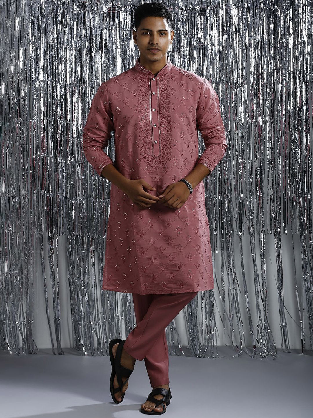 

Be Desi Men Floral Embroidered Regular Kurta with Pyjamas, Peach