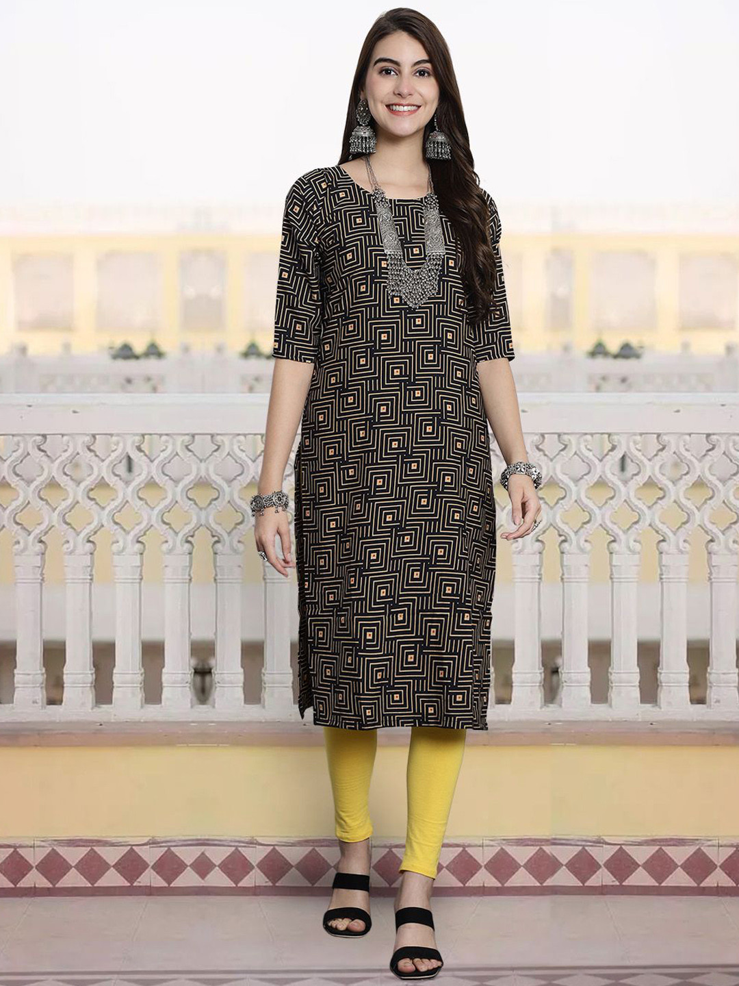 

7Threads Geometric Printed Round Neck Straight Kurta, Black