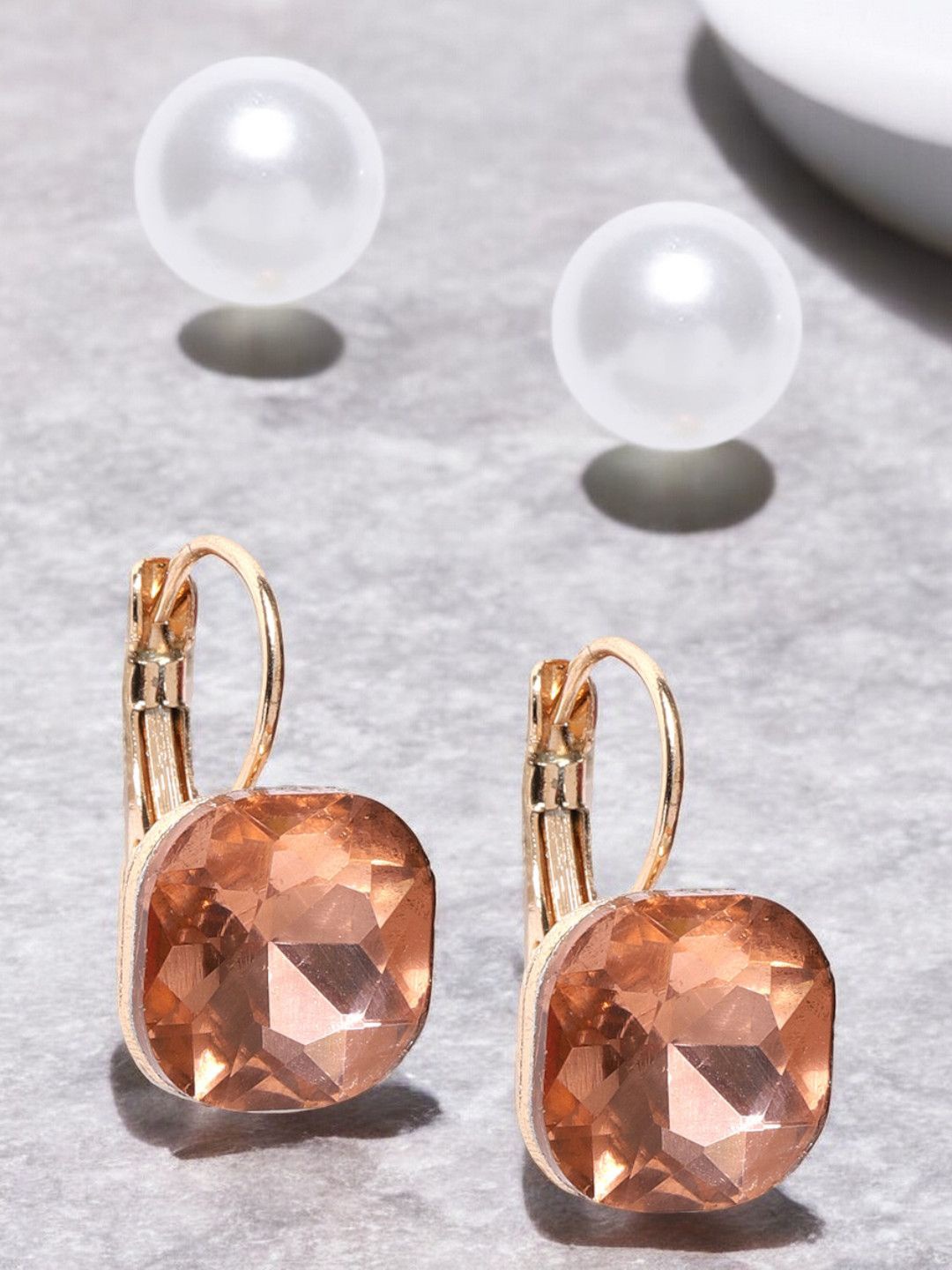 

fabula Contemporary Studs Earrings, Pink