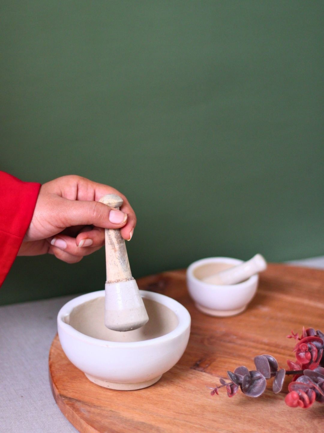 

WEAVING HOMES White 2 Pieces Ceramic Mortar & Pestle