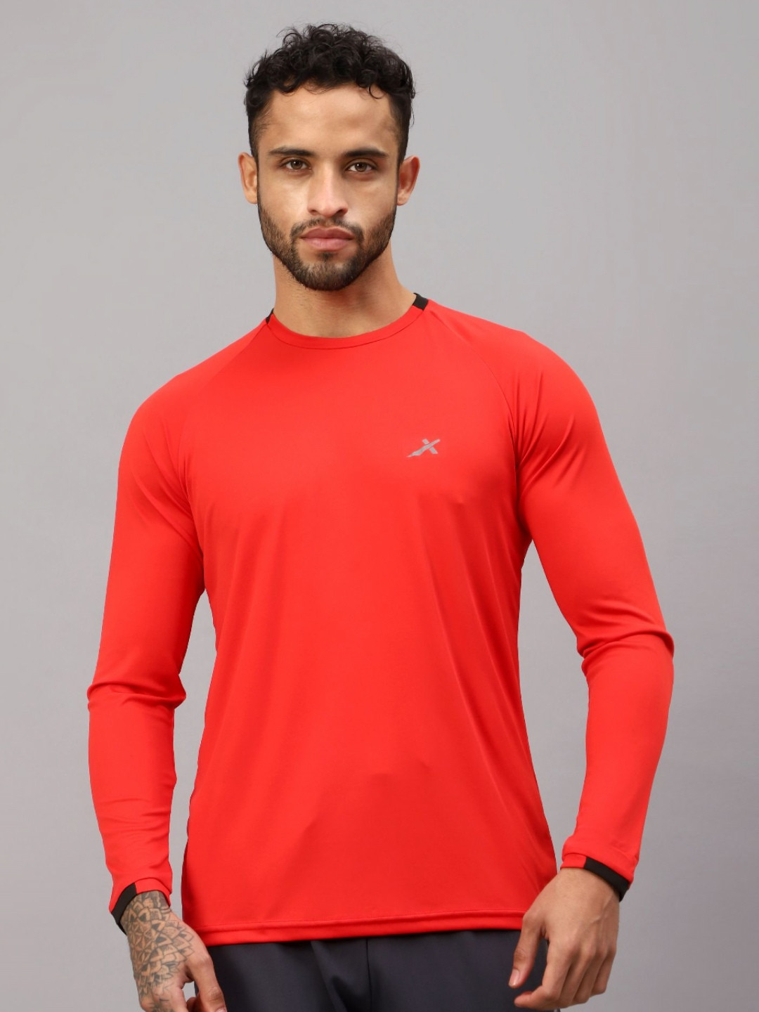 

VECTOR X Men Solid Round Neck T-Shirt, Red