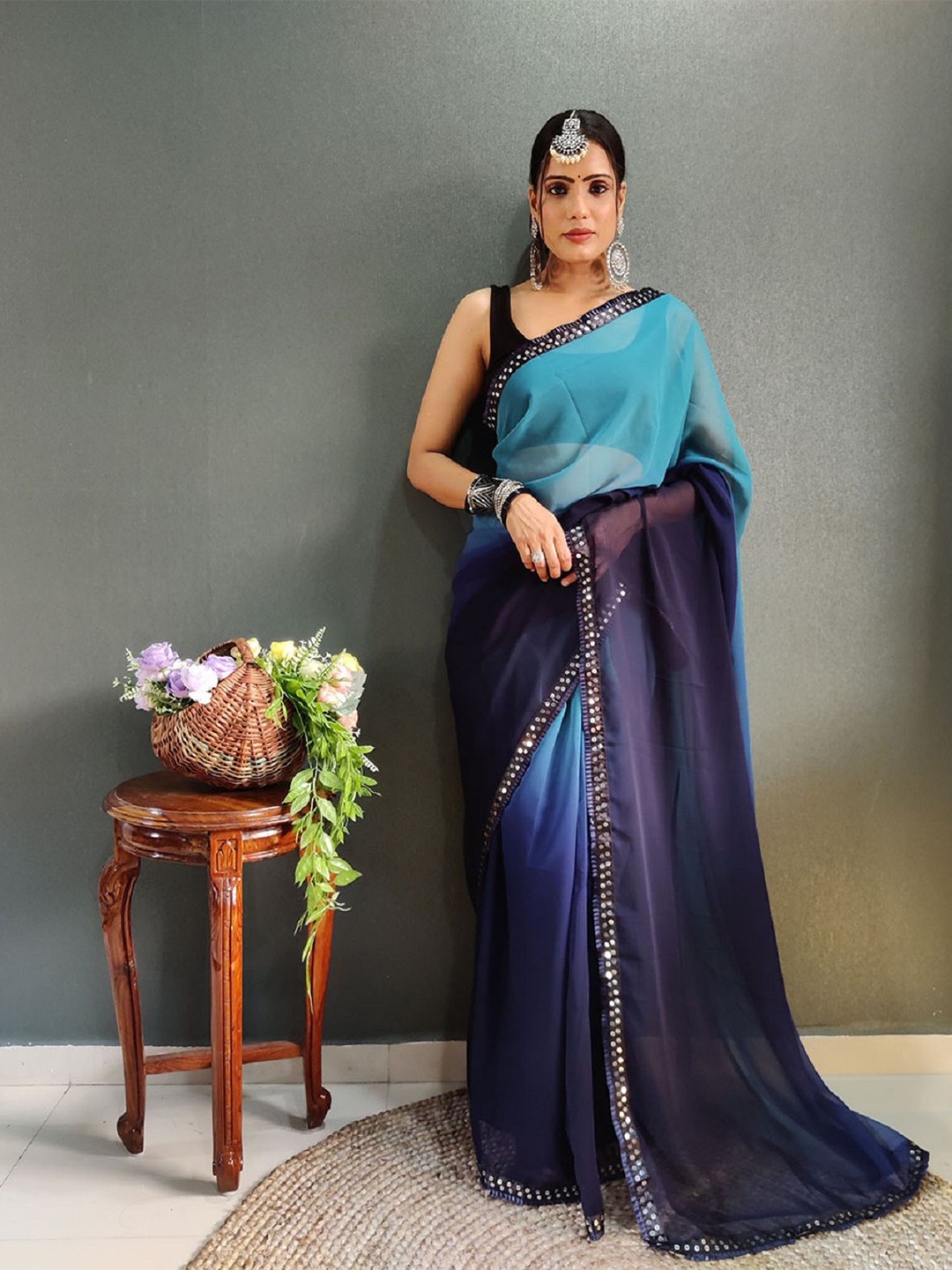 

APNISHA Ombre Sequinned Pure Georgette Ready to Wear Saree, Teal