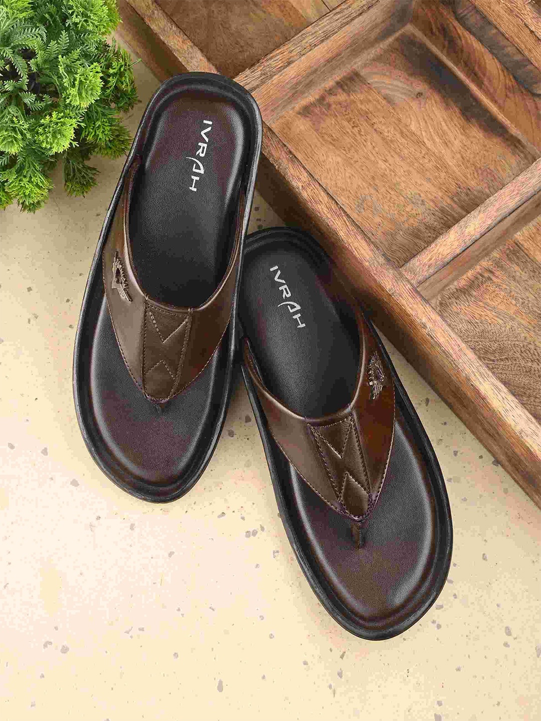 

IVRAH Men Comfort Sandals, Brown