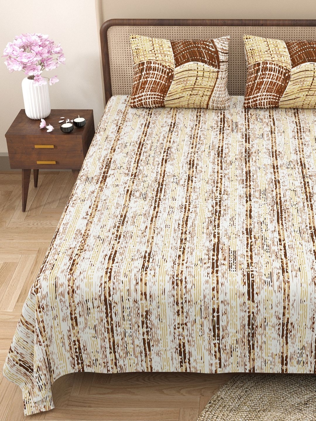 

Aura Brown & White Bella Casa Abstract 180TC Cotton Queen Bedsheet & 2 Pillow Covers