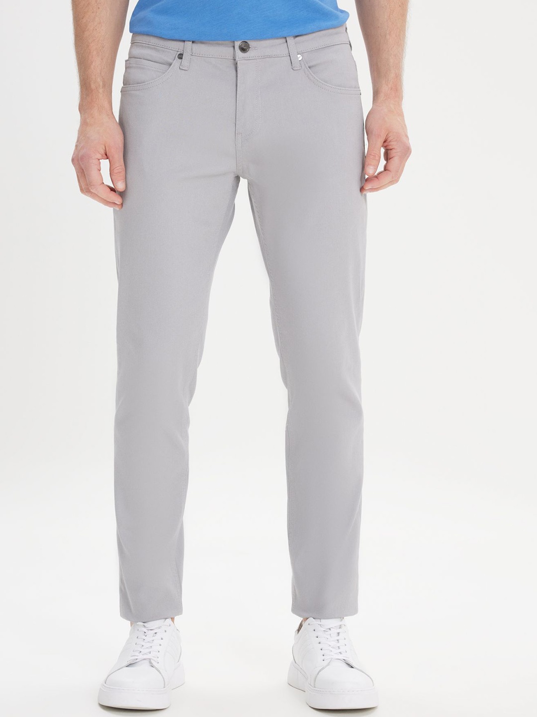 

ALTINYILDIZ CLASSICS AC Co. Men Regular Fit Mid-Rise Flat-Front Trousers, Na