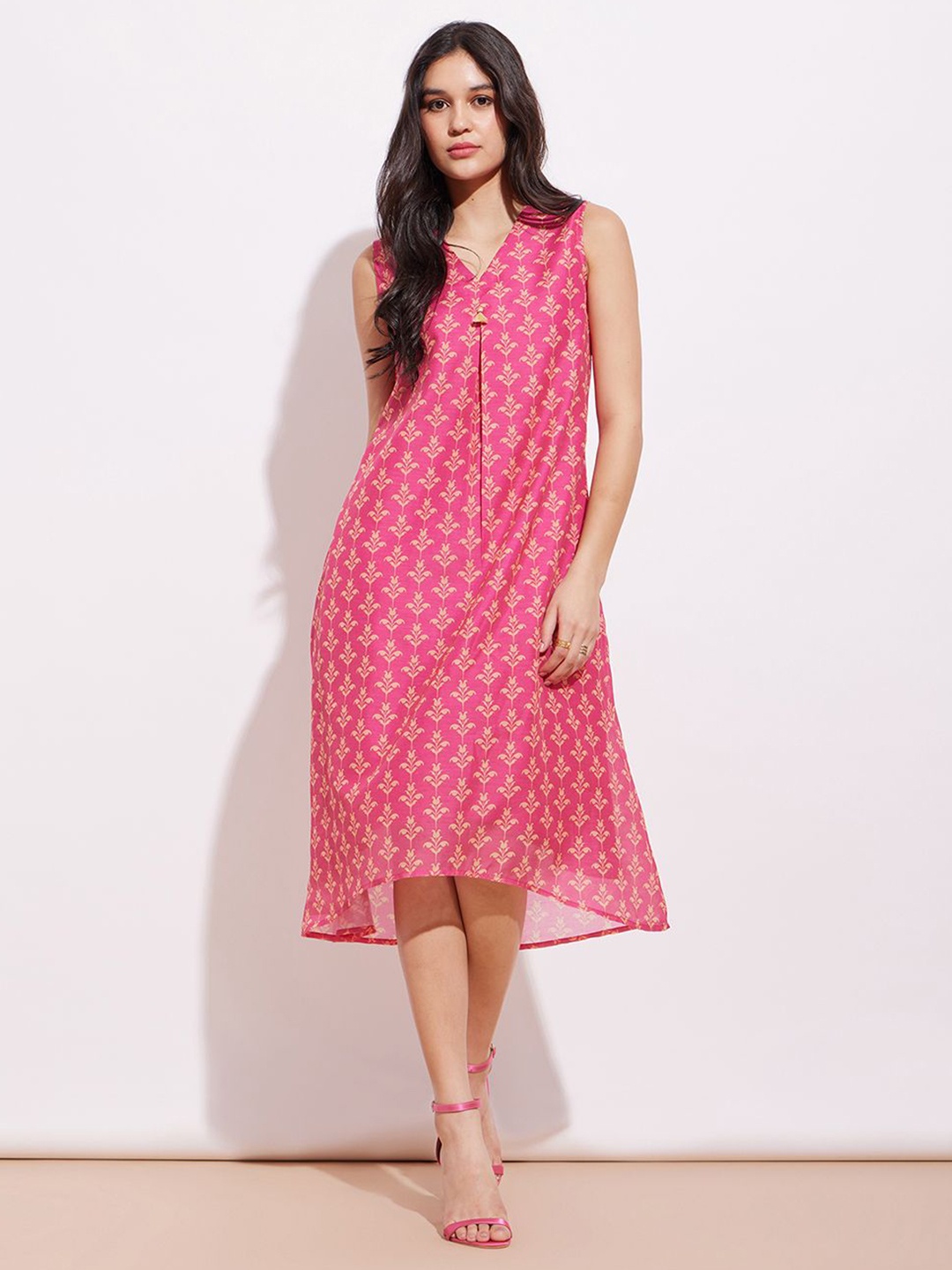 

Pink Fort Ethnic Motifs Printed Sleeveless Ethnic Dress