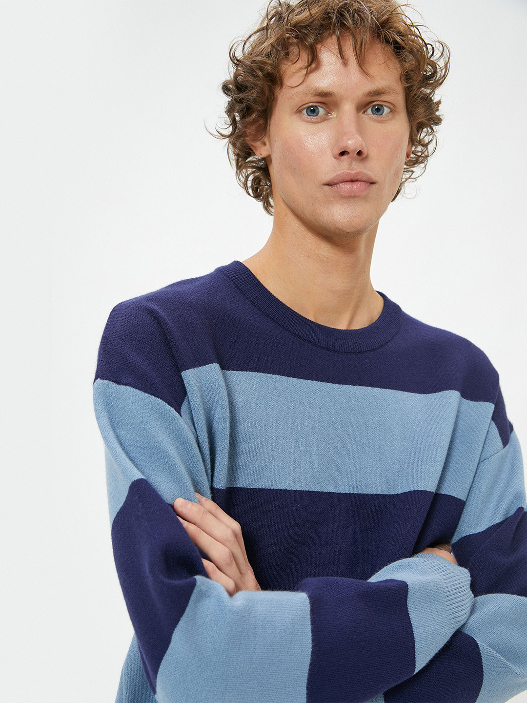 

Koton Men Striped Pullover, Blue