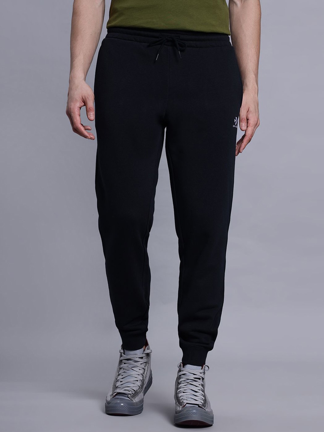 

Converse Unisex Go-To Embroidered Star Chevron Brushed Back Fleece Sweatpant, Black