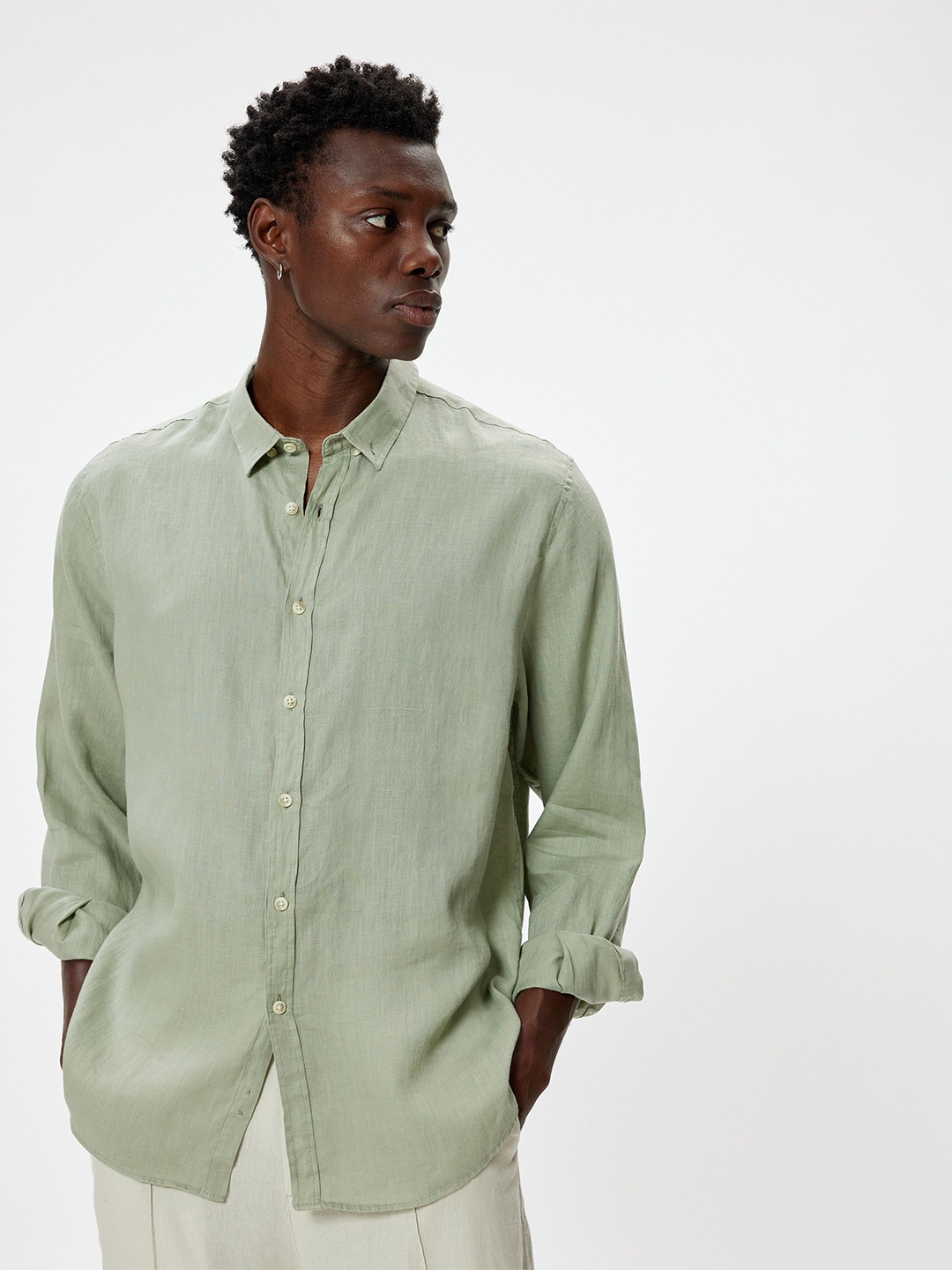 

Koton Men Opaque Casual Shirt, Green