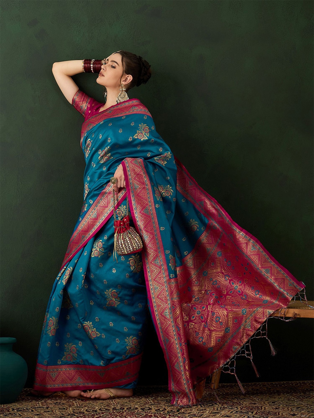 

Sangria Woven Design Saree With Blouse Piece, Blue