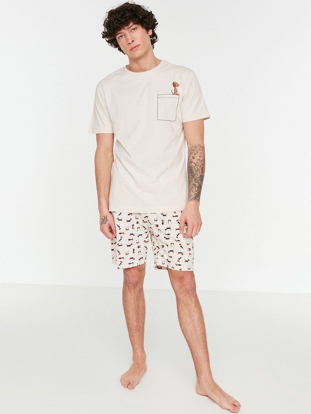 

Trendyol Men Printed Night suit, Beige