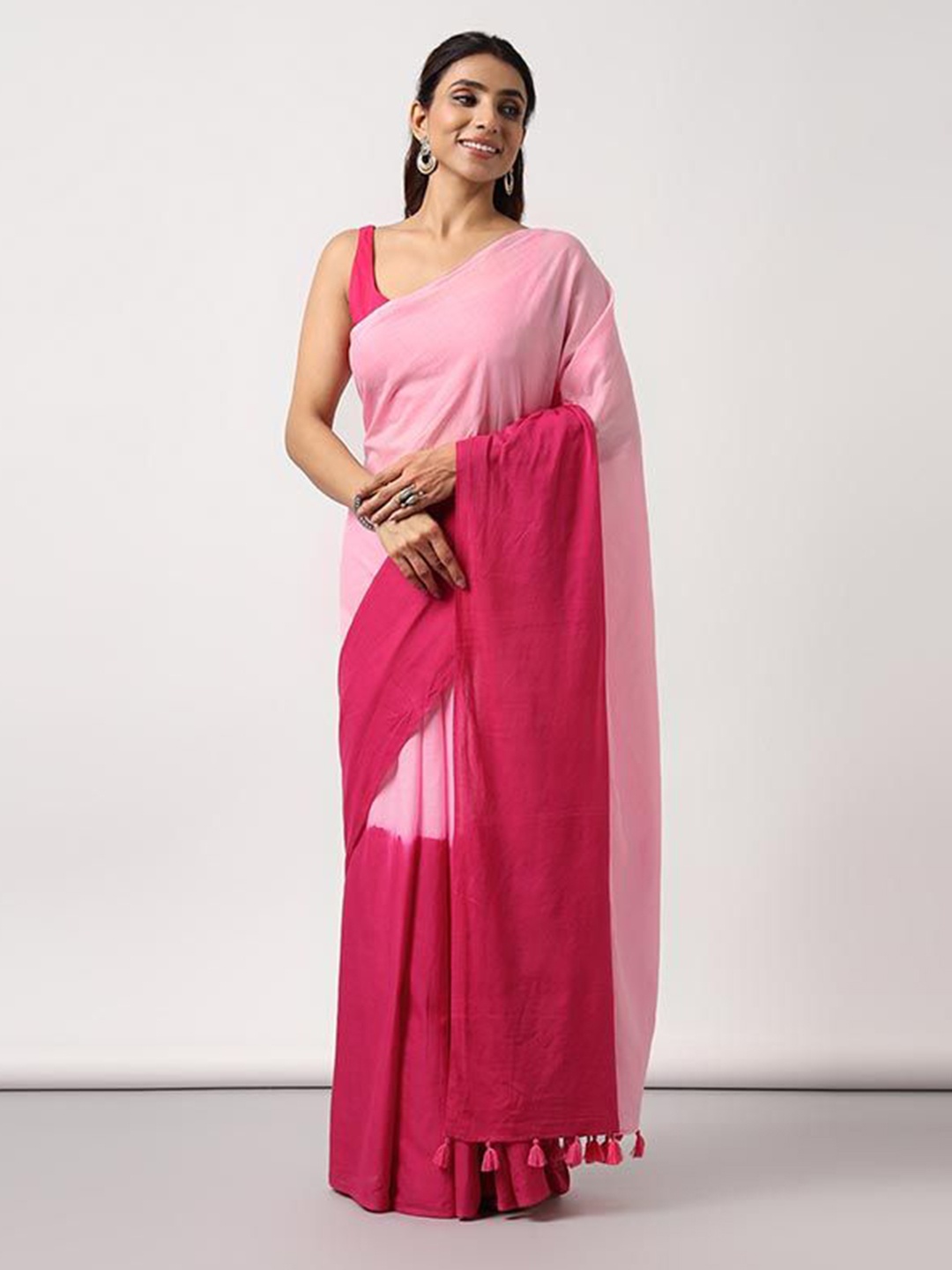 

Moora Ombre Pure Cotton Saree, Pink