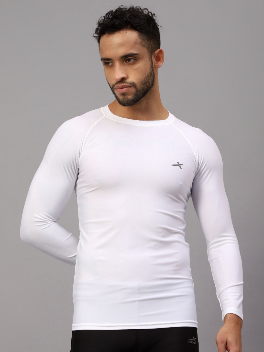 

VECTOR X Men Solid Round Neck Slim Fit T-Shirt, White