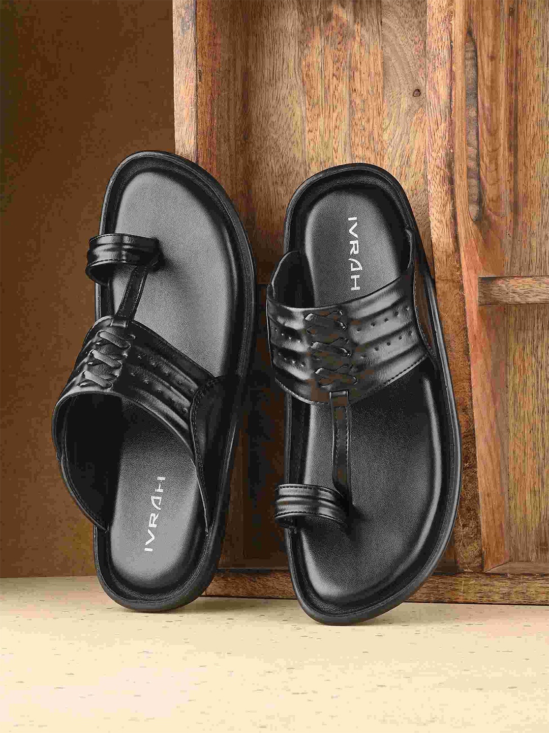 

IVRAH Men Comfort Sandals, Black