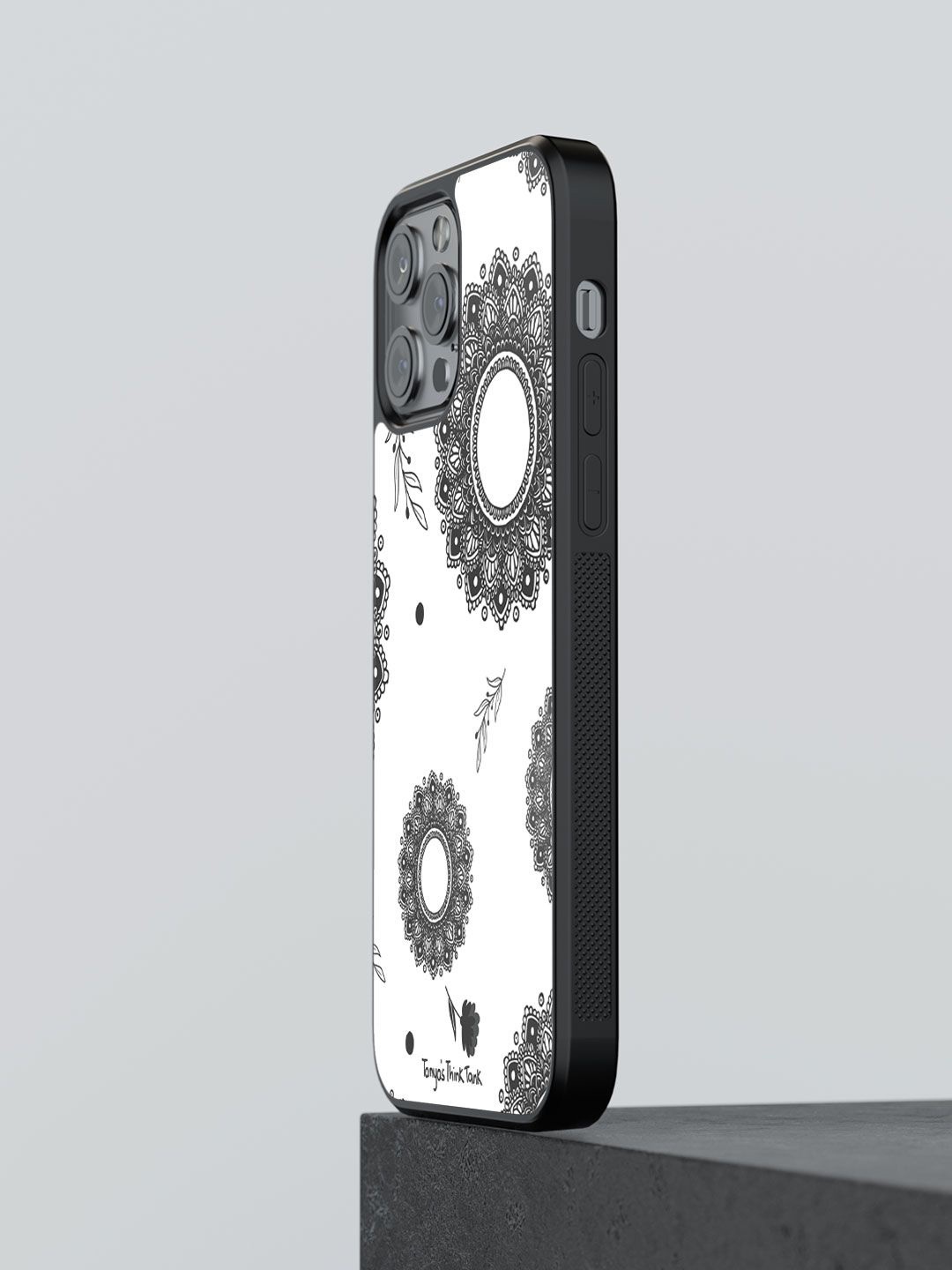 

macmerise Geometric Printed iPhone 13 Pro Back Case Mobile Accessories, White