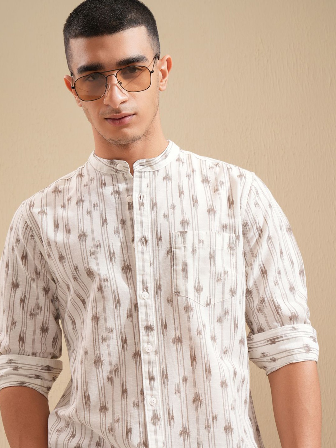 

Highlander Men Off Printed Mandarin Collar Casual Regular Fit Shirt, Off white