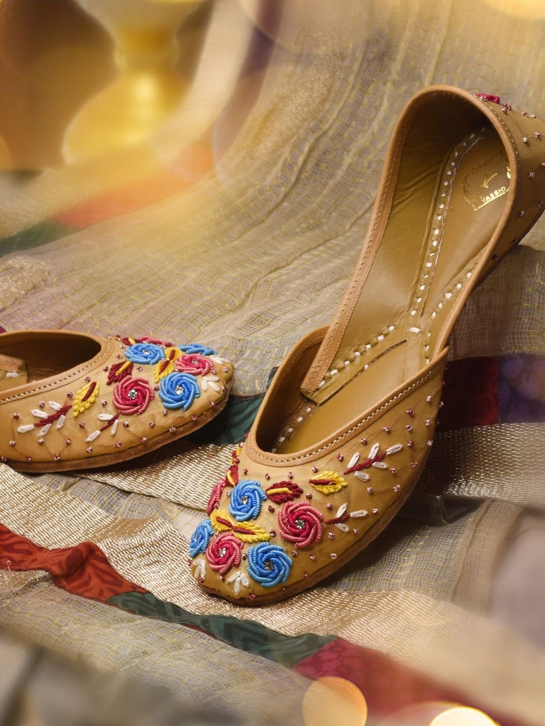 

YASSIO Embellished Round Toe Asiya Jutti Mojaris, Beige