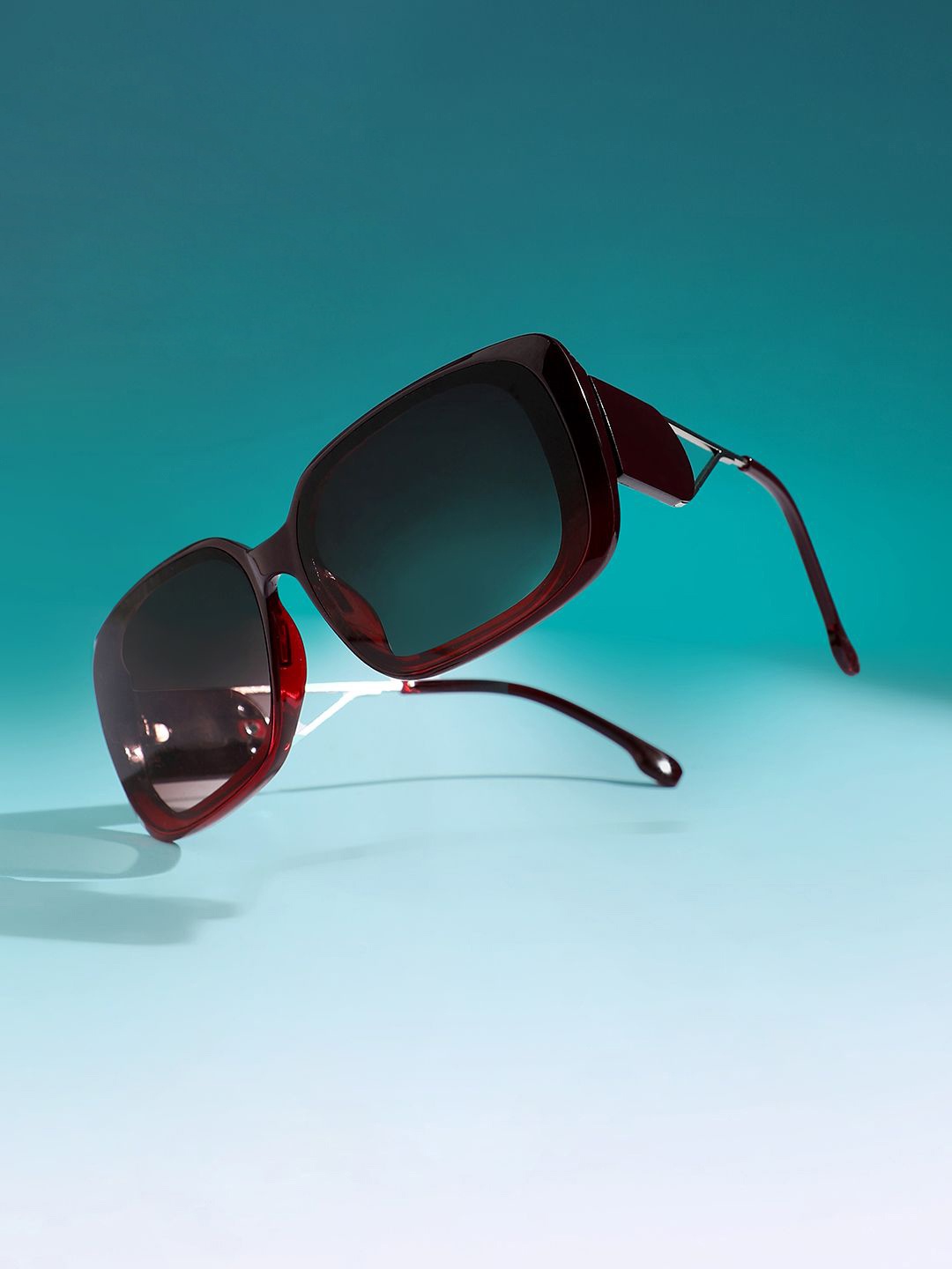 

HAUTE SAUCE by Campus Sutra Women Rectangle Sunglasses with Polarised Lens, Red