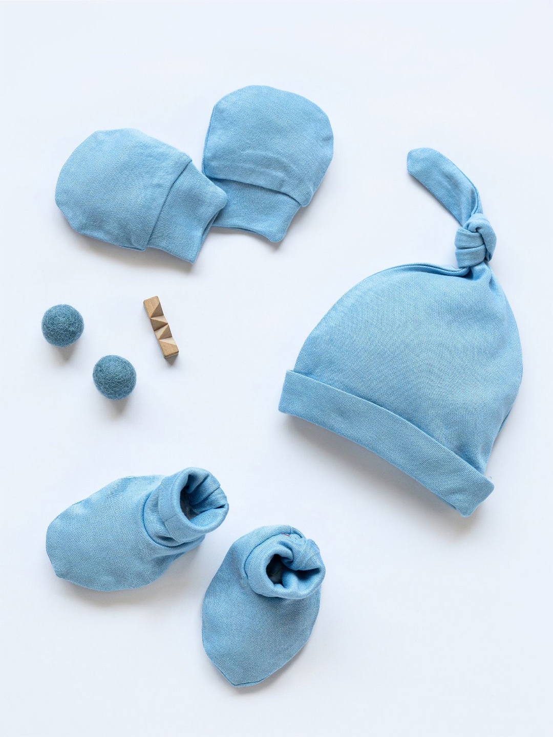 

Cocoon Care Infants Pack Of 5 Bamboo Baby Apparel Gift Set, Blue