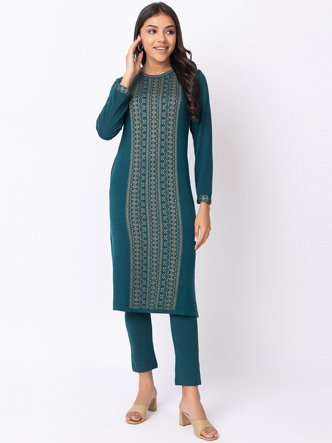 

Anouk Women Geometric Checked Thread Work Jacquard Winter Wear Kurta, Teal