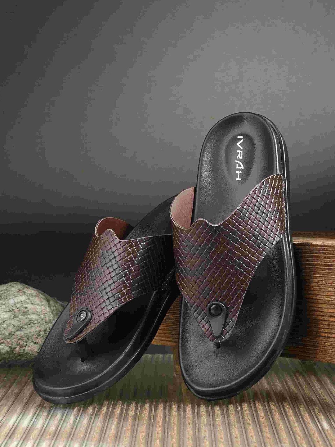 

IVRAH Men Comfort Sandals, Brown
