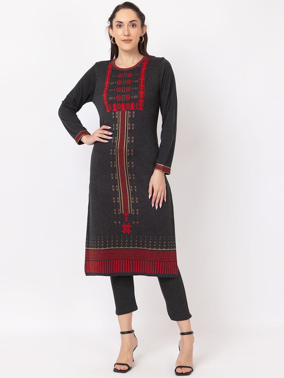 

Anouk Women Geometric Embroidered Thread Work Jacquard Winter Wear Kurta, Charcoal