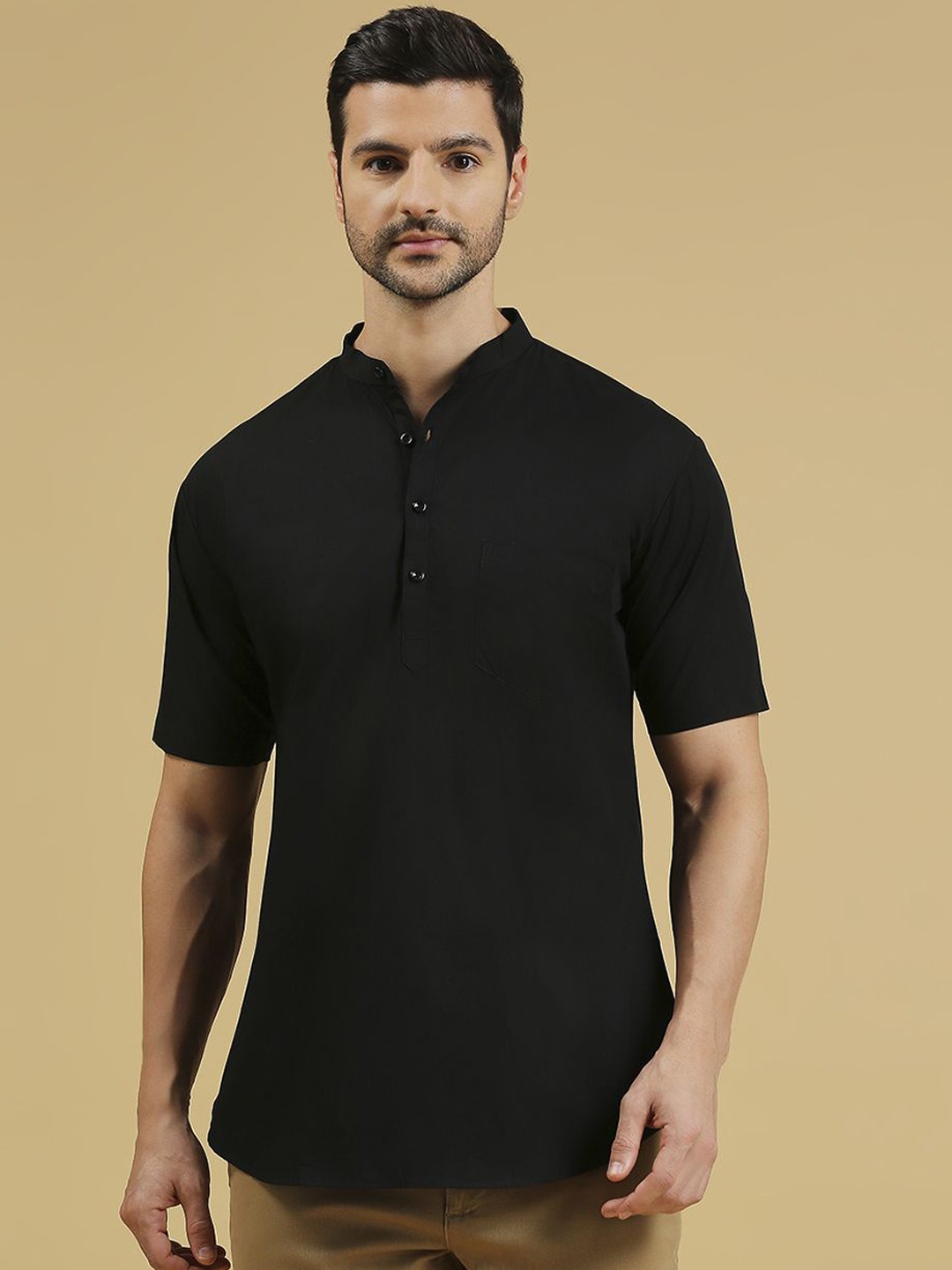

RAJUBHAI HARGOVINDAS Mandarin Collar Cotton Short Kurta, Black