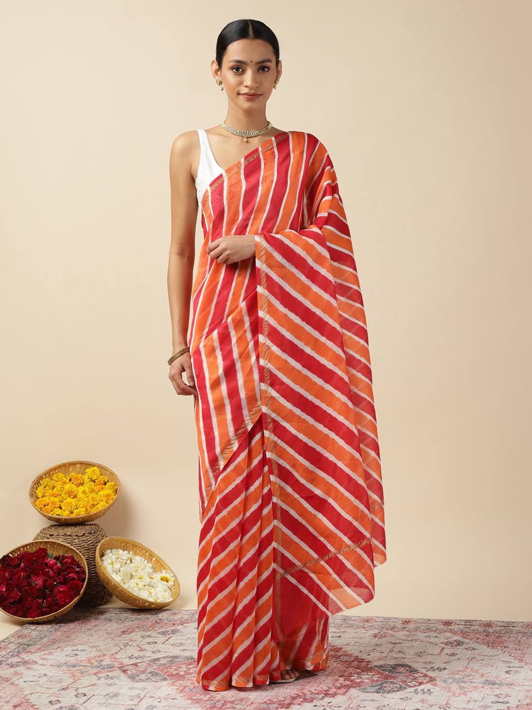 

Moora Printed Leheriya Pure Cotton Bagru Saree, Red