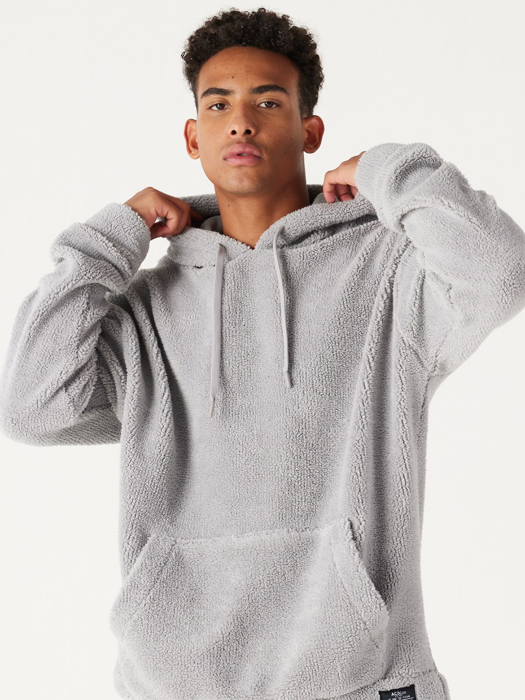 

AVVA Men Solid Hood Cotton Oversized T-Shirt, Grey