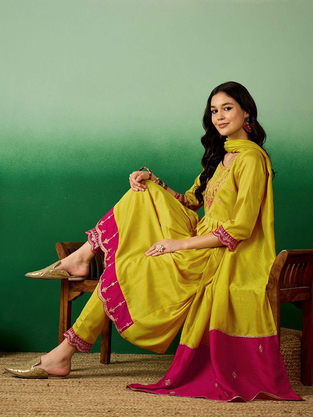 

Sangria Embroidered Kurta With Trouser & Dupatta, Yellow