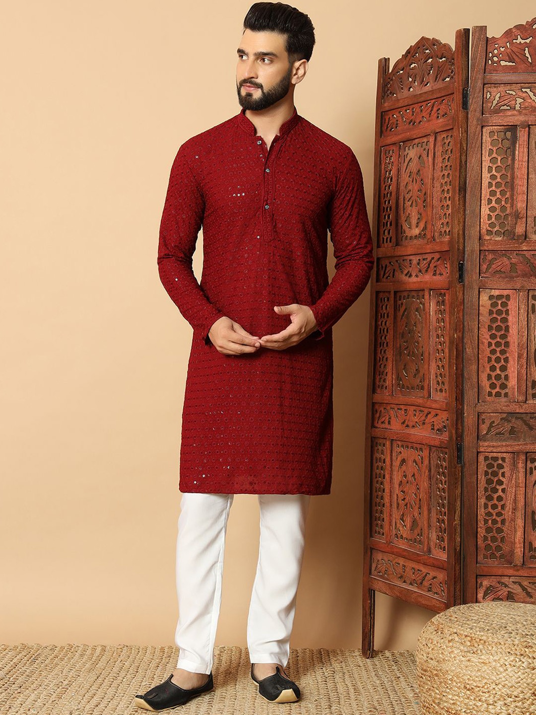 

FoxDX Floral Embroidered Mandarin Collar Chikankari Straight Kurta, Maroon