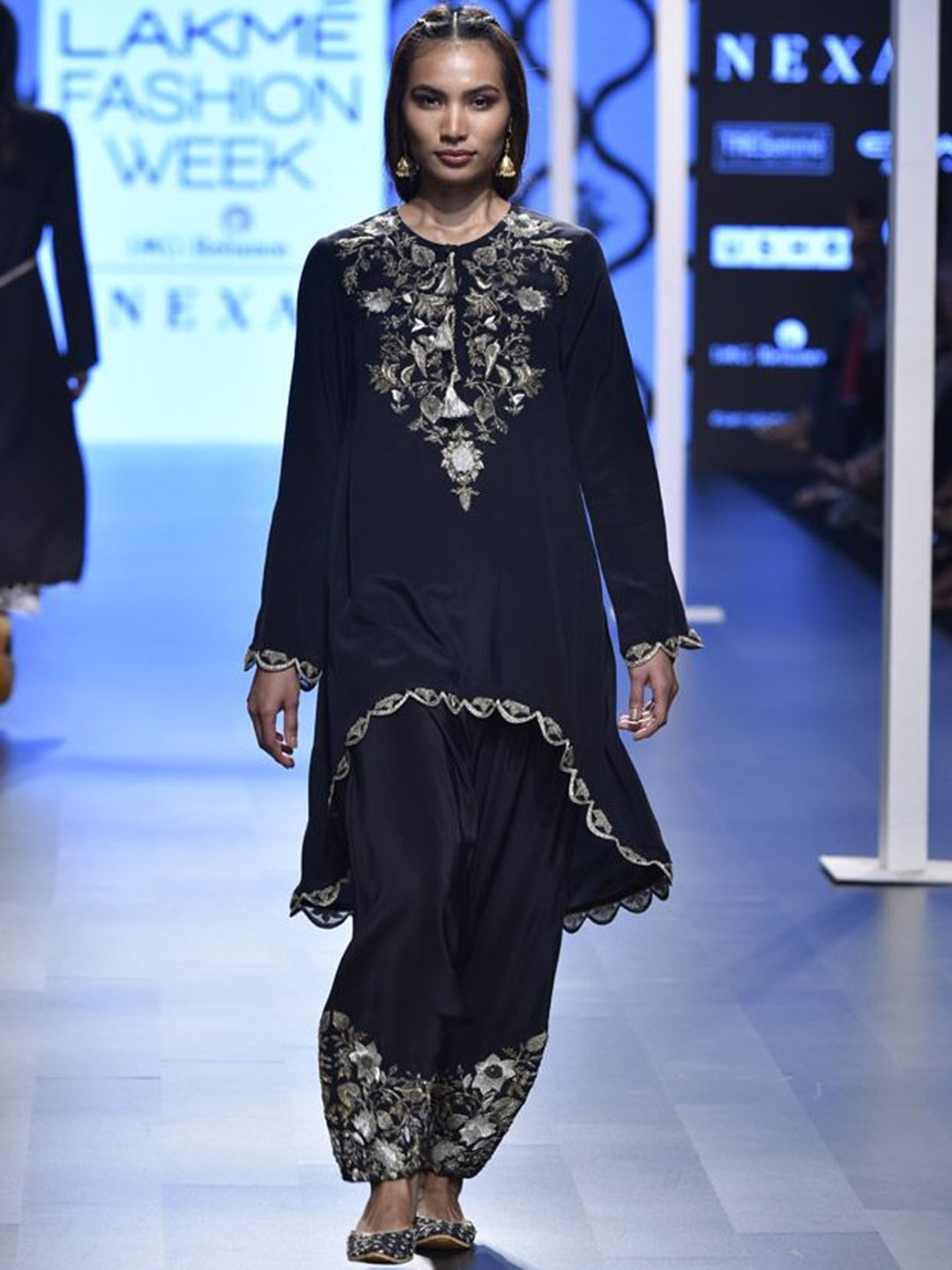 

Payal Singhal Floral Embroidered Regular A-Line Kurta with Dhoti Pants, Black