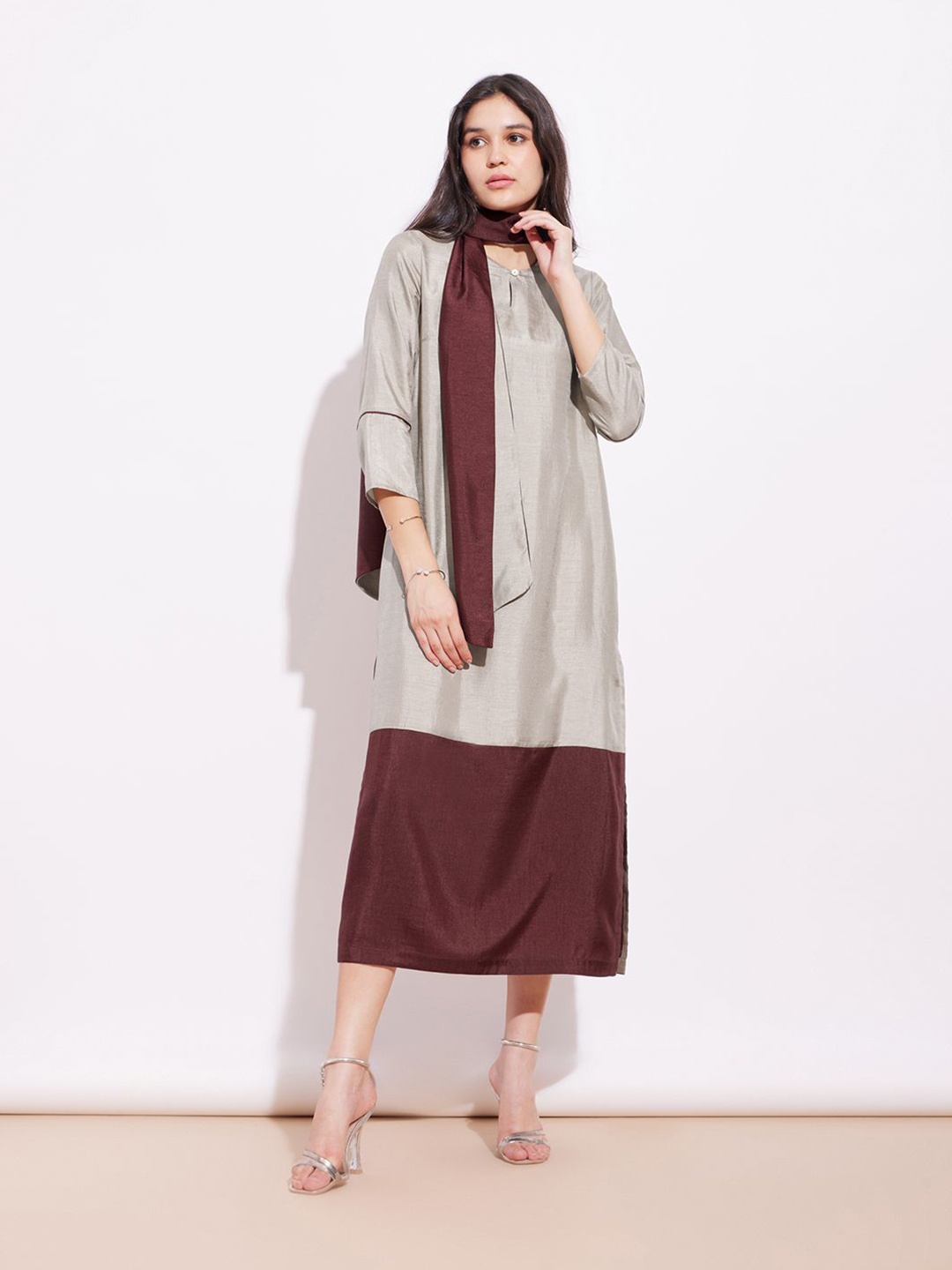 

Pink Fort Colourblocked A-Line Midi Dress, Grey