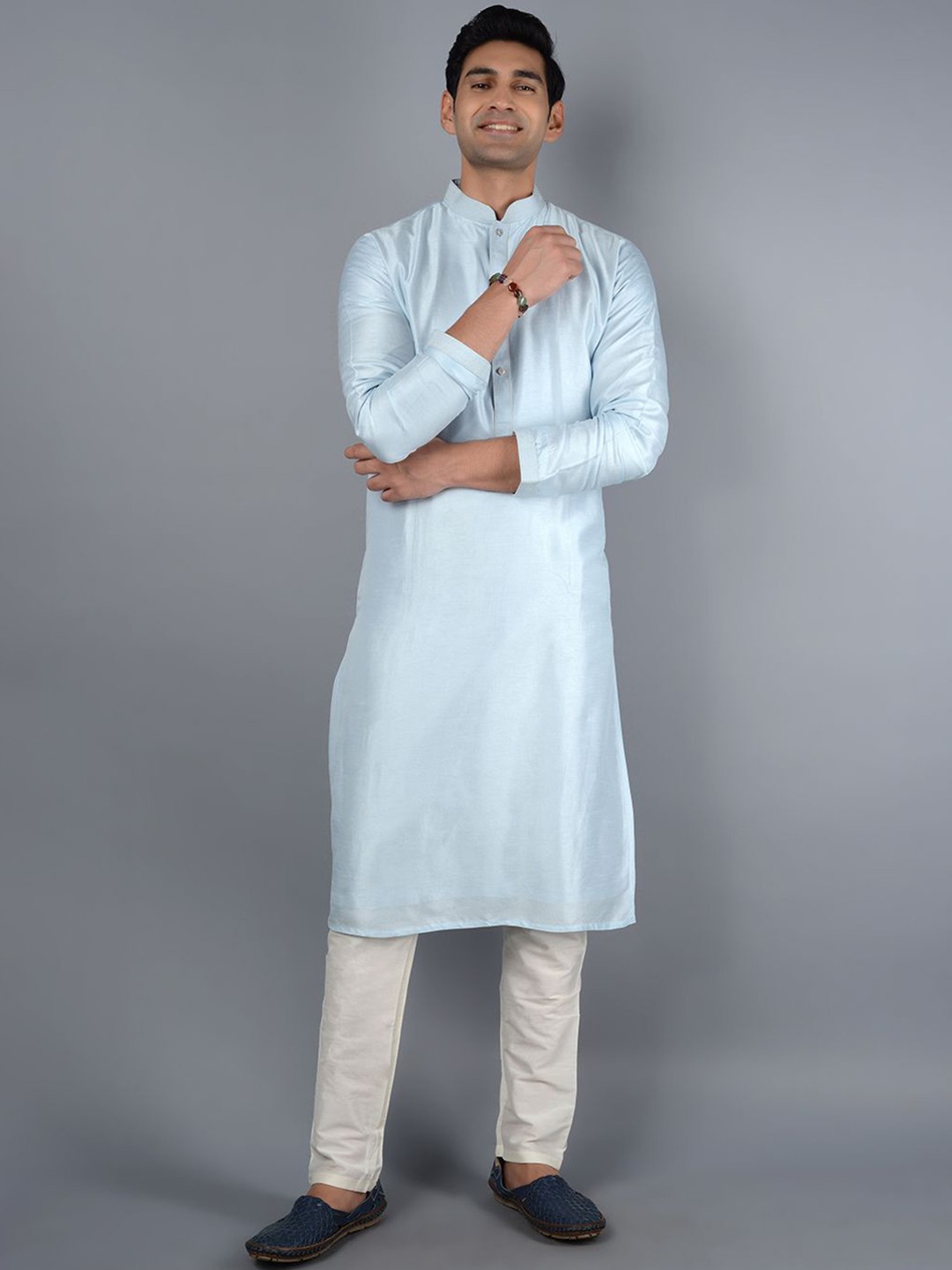 

azania Thread Work Mandarin Collar Straight Kurta with Pyjamas, Blue