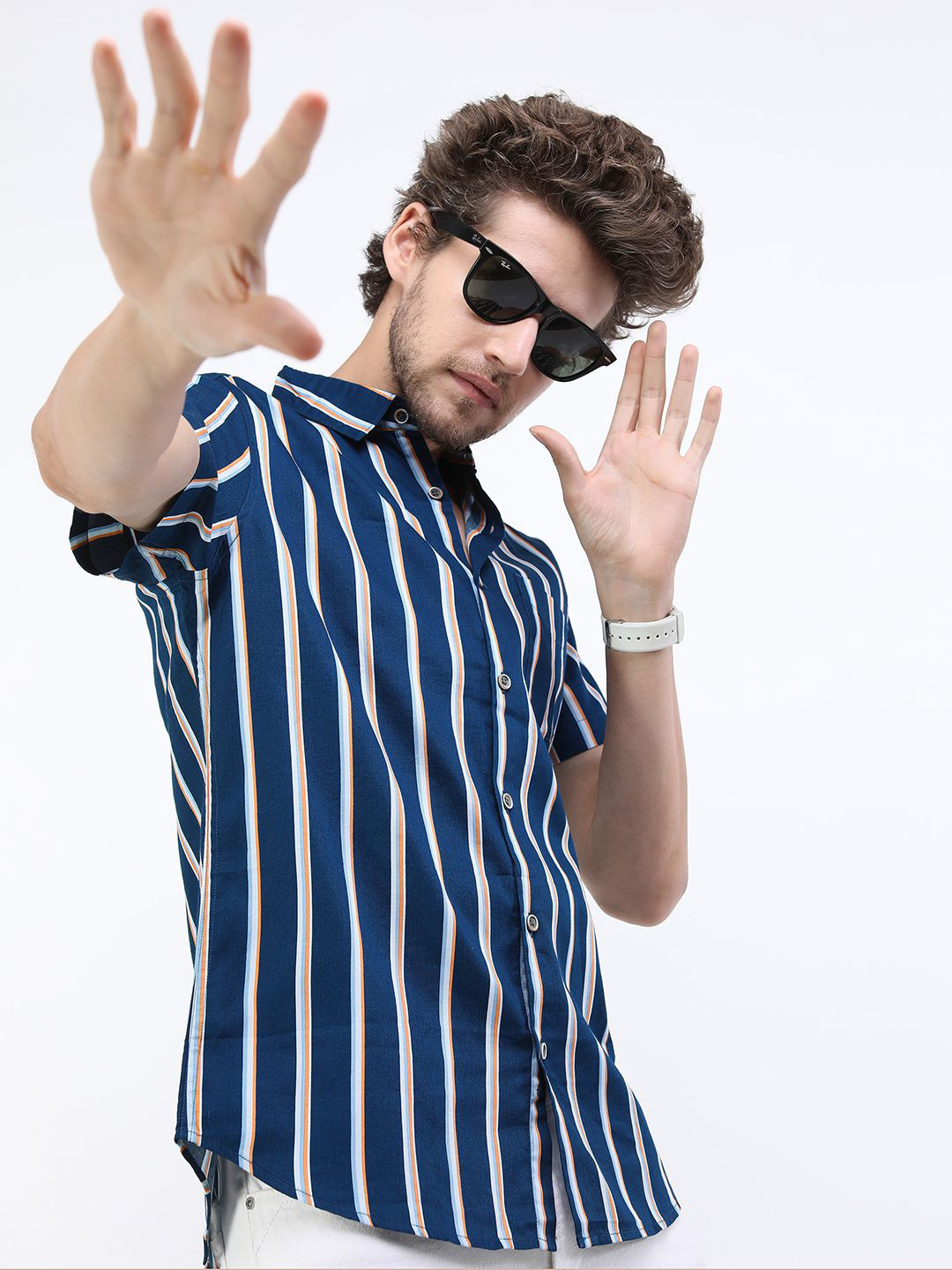 

HIGHLANDER Men Slim Fit Opaque Striped Casual Shirt, Teal
