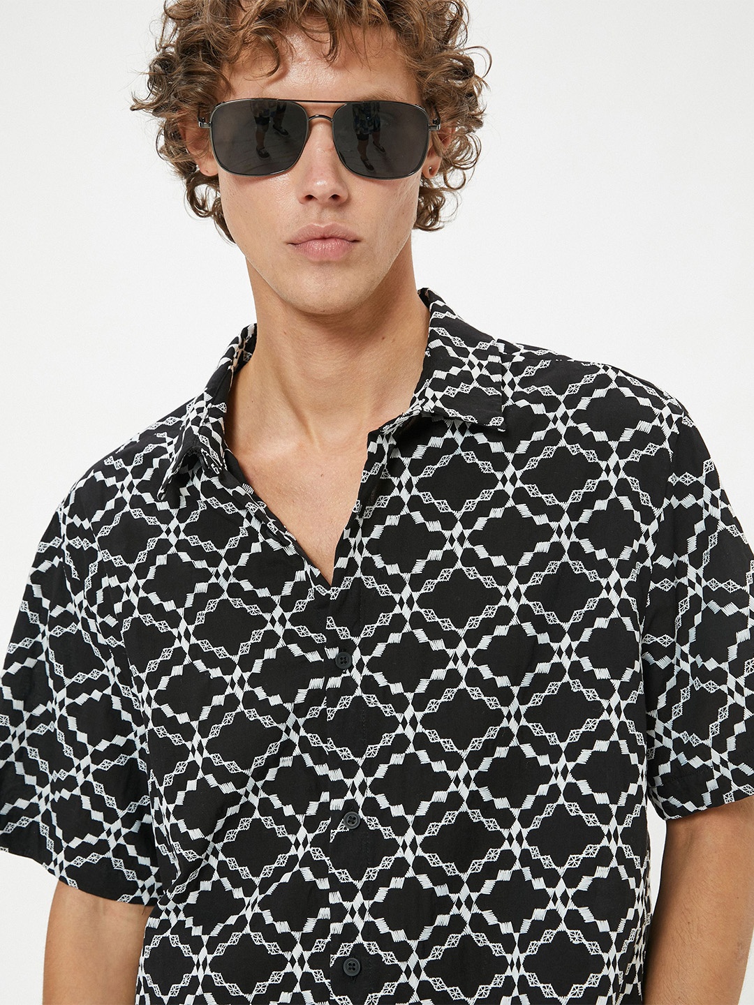 

Koton Men Opaque Printed Casual Shirt, Black