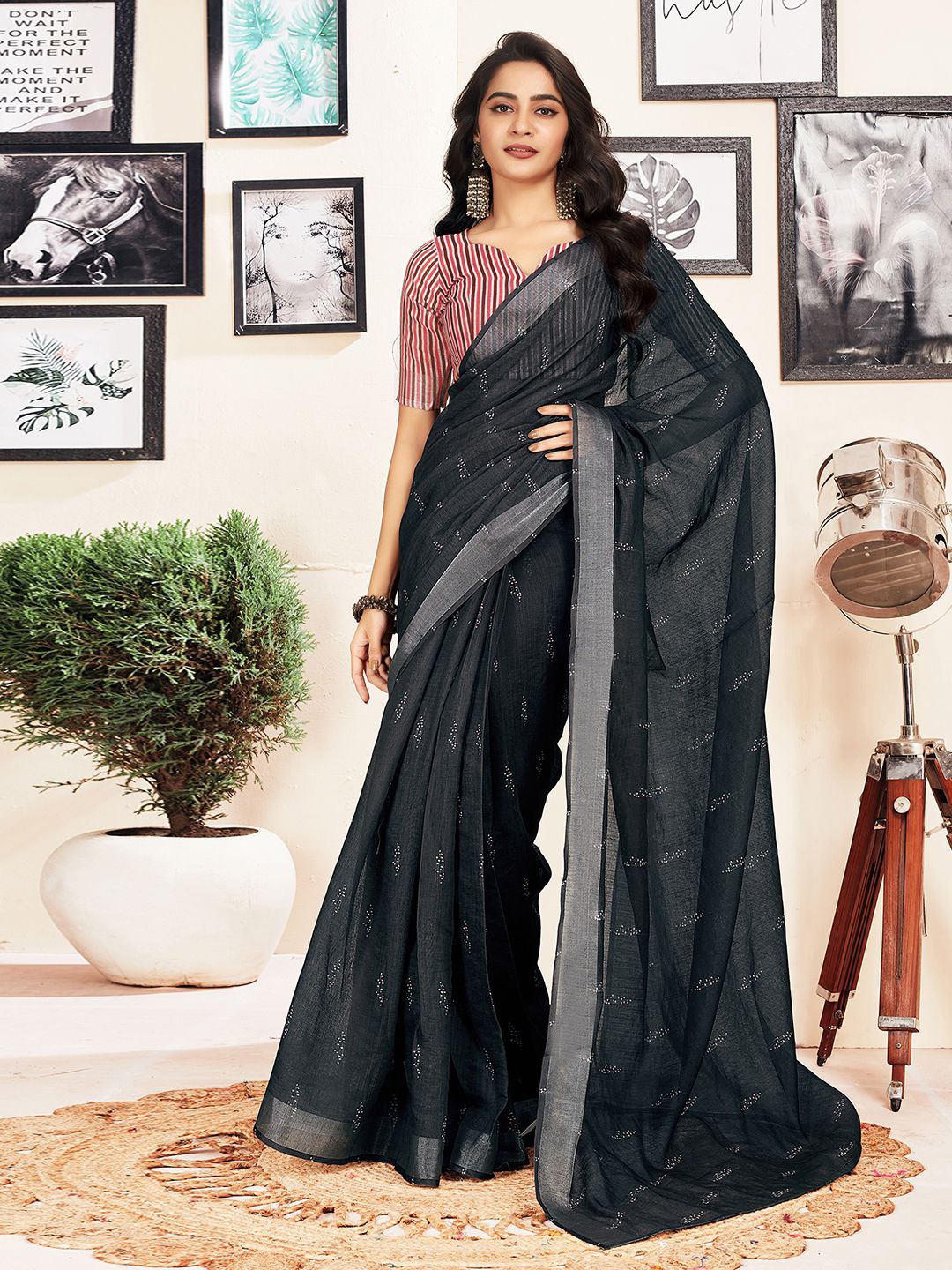 

Satrani Ethnic Motifs Pure Cotton Ready to Wear Saree, Black