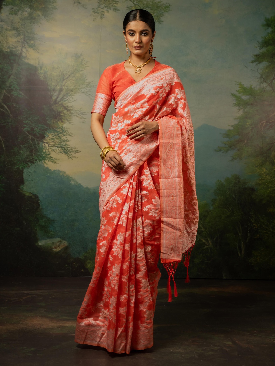 

Dori Woven Design Banarasi Saree, Peach