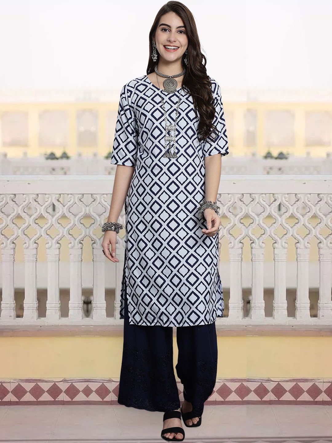 

7Threads Geometric Printed Round Neck Straight Kurta, White