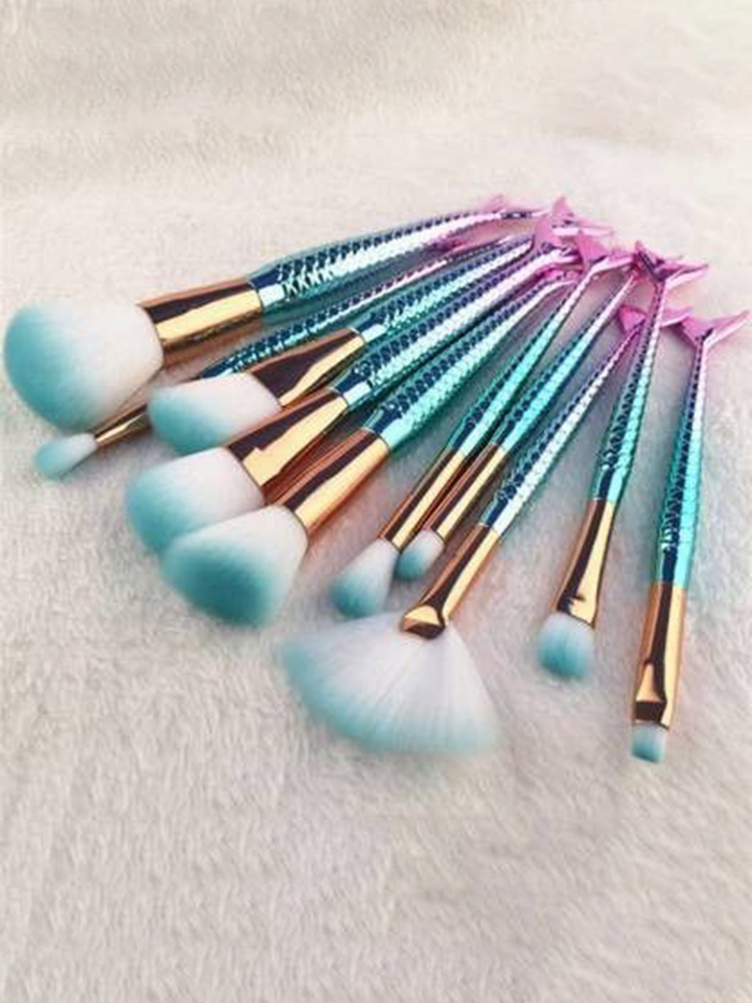 

Yoana Set Of 10-Pcs Fish Mermaid Tail Makeup Brush Set, Green